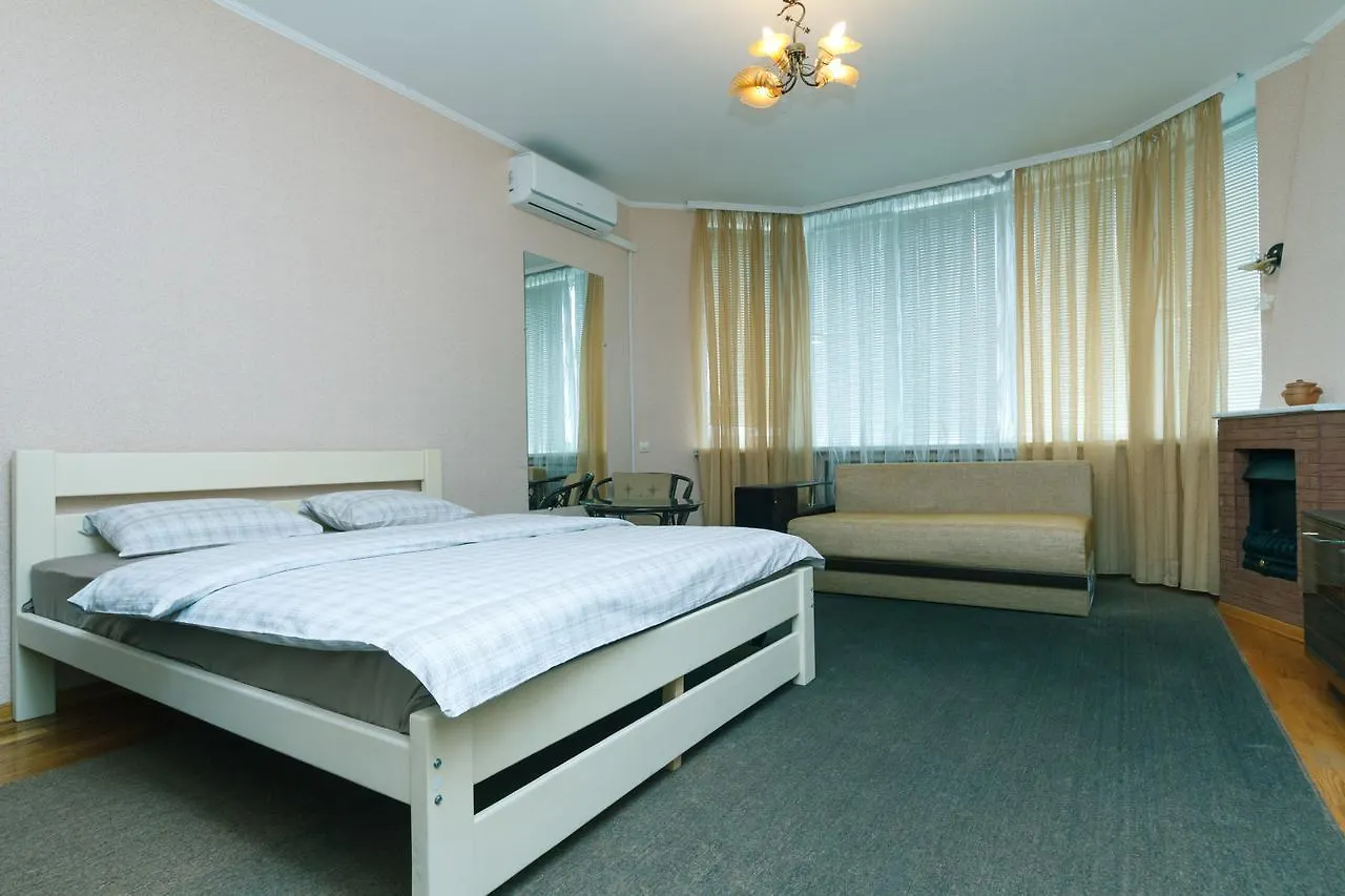 Apartment Poznyaky-Bazhana Kiev