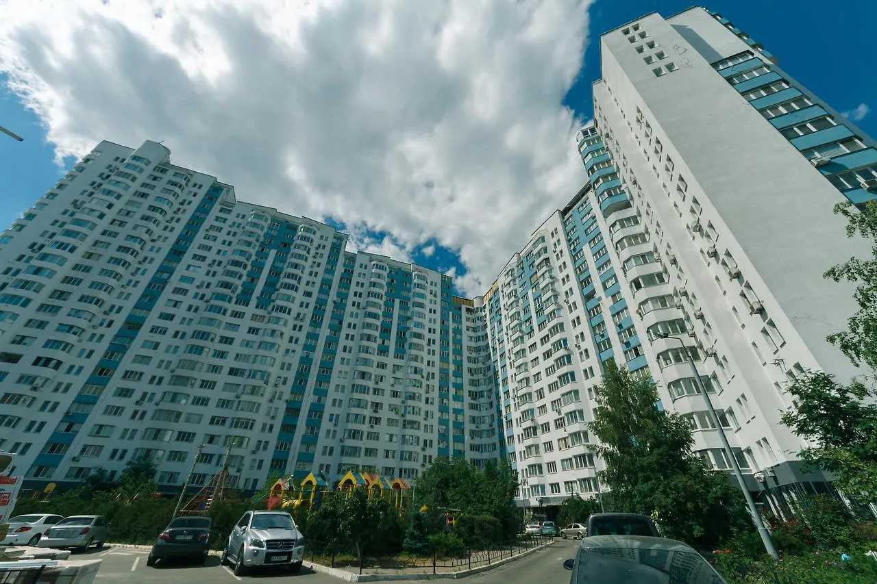 Apartment Poznyaky-Bazhana Kiev